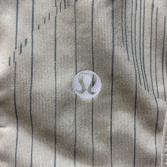 Lululemon - racerback tank - Picture 4 of 4